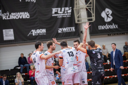 3. kolo EX-M: VK ČEZ Karlovarsko - SKV Ústí nad Labem